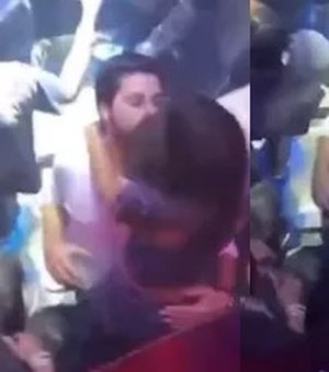 Anitta aparece trocando beijos quentes com o novo namorado em Miami