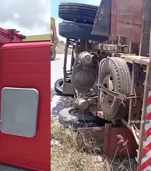 Caminhão carregado de bois tomba em ladeira na zona rural de Traipu