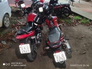 [Vídeo]Após  assalto, um adolescente é preso e um jovem apreendido em posto de combustível