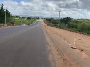 [Vídeo] AL-115: falta de sinalização continua e motoristas reclamam dos riscos