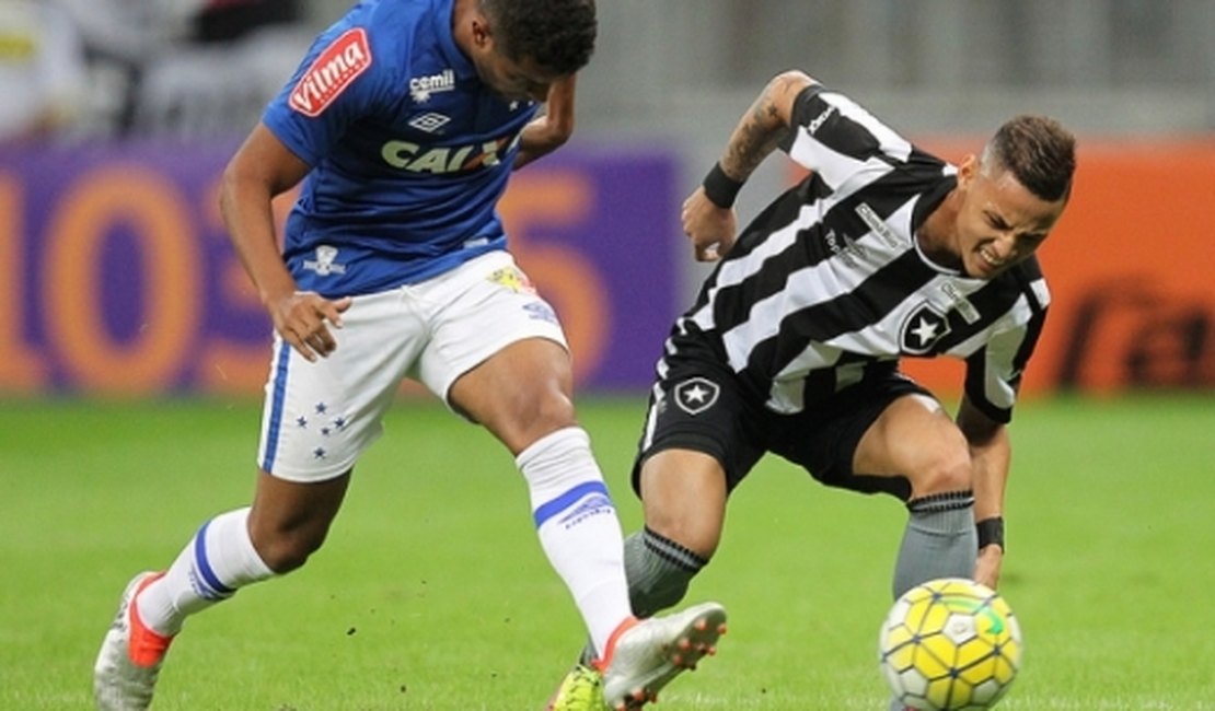 Botafogo x Cruzeiro fazem duelo pela Copa do Brasil