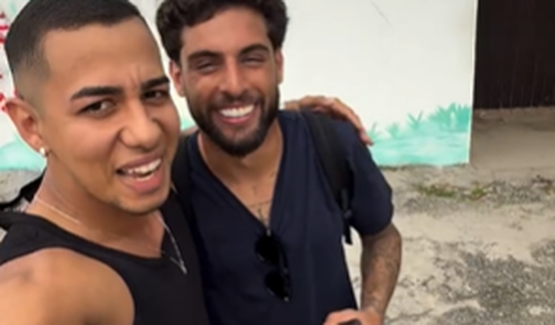 Influenciador alagoano conhece Yuri Alberto durante férias em Barra de São Miguel