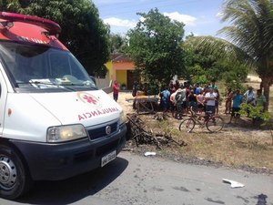 Acidente deixa três pessoas feridas na AL-110