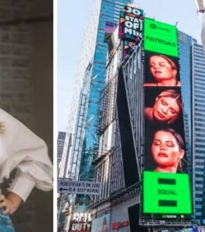 Marília Mendonça vibra com painel na Times Square, em Nova York