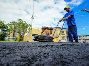 Prefeitura já utilizou 6,6 mil toneladas de asfalto na recuperação de vias