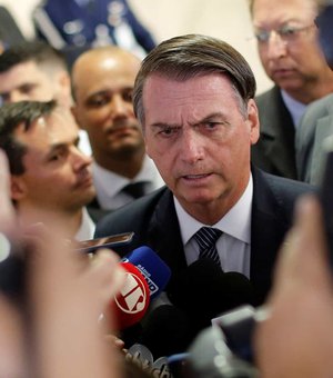 Bolsonaro diz que vai recorrer da decisão que inocentou Adélio