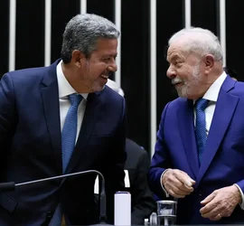 Acordo Lula-JHC isola de vez Arthur Lira em 2026