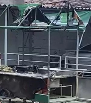 [Vídeo] Vendedor de milho que perdeu carrinho em incêndio pede ajuda em Arapiraca