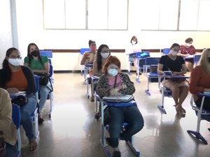 [Vídeo] Curso prepara profissionais para intervenção na educação de crianças especiais