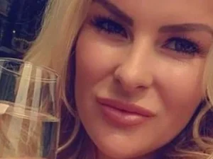 Bêbada, mulher pede Uber de R$ 30 mil para ir lutar na Ucrânia