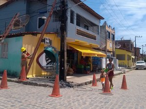 Maragogi: curto circuito provoca falta de energia e internet no Adélia Lira