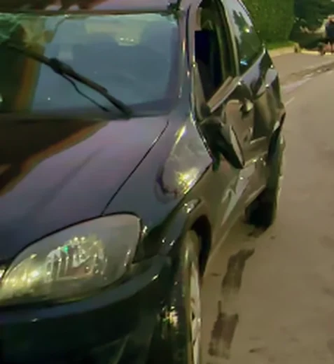 Motorista avança sinal vermelho e provoca colisão em cruzamento próximo à Ladeira do Claudionor