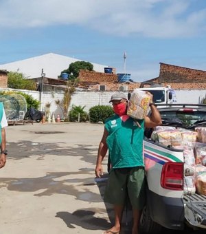 Projeto Carroceiro Legal entregou mais de mil cestas básicas em um ano