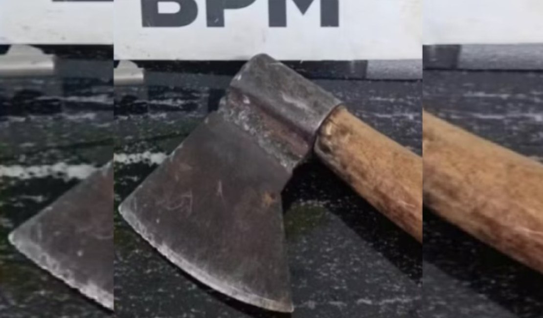 Homem é preso após ameaçar mãe e irmãos com machado na zona rural de Feira Grande