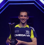 Hugo Calderano conquista título de campeão de tênis de mesa em Doha, no Qatar