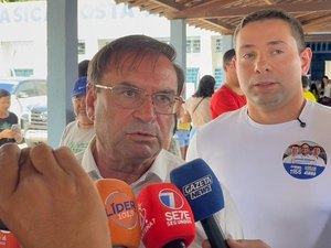 Em coletiva, Luciano Barbosa reafirma voto em Renan Filho e celebra democracia