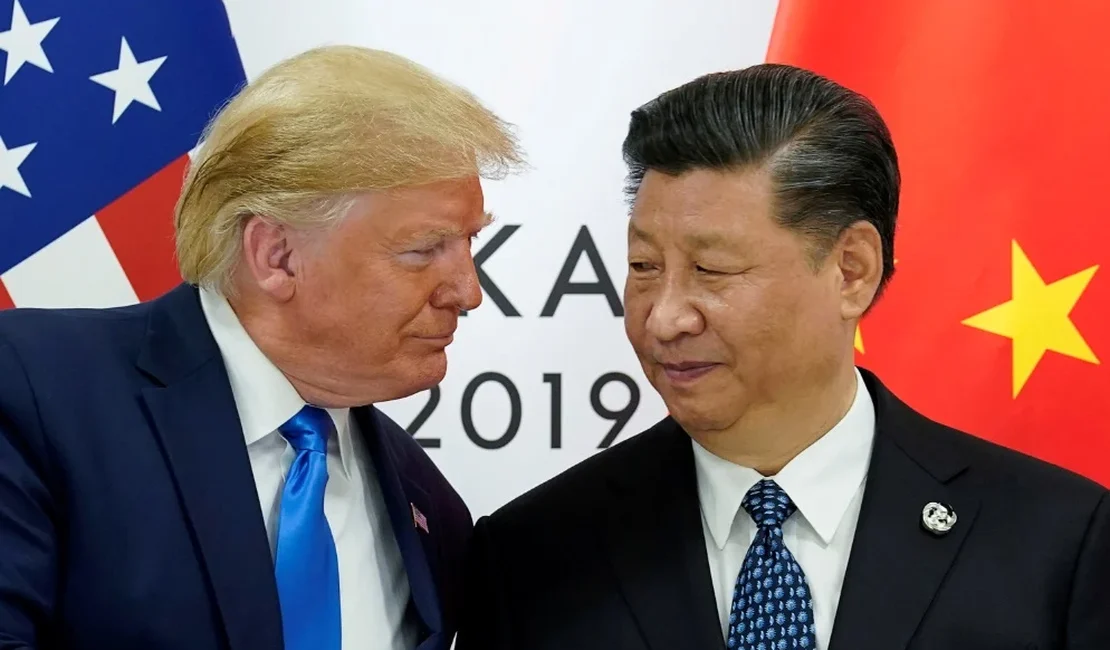 China eleva tensão com EUA e ordena que consulado seja fechado