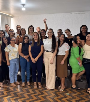 Penedo inicia planejamento para vacinação contra a dengue em adolescentes