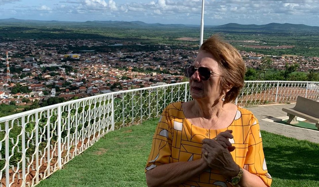 Sônia Beltrão avisa que não irá compor com corruptos para ser prefeita de Palmeira