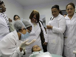 'Não somos o governo cubano', dizem médicos que querem ficar no Brasil