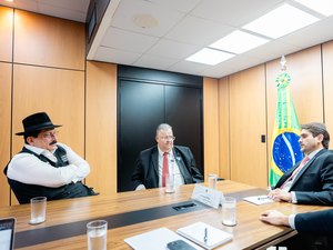 Prefeito Gilberto Gonçalves e Vereador Valério Passos se reúnem com Ministro das Comunicações