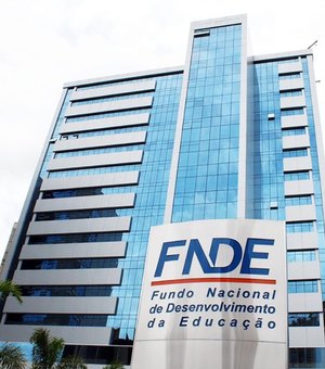 Governo Bolsonaro nomeia assessor de líder do Centrão para presidência do FNDE