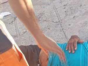 Homem é surpreendido por criminosos de motocicleta e baleado na cabeça no Poço