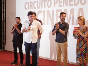 Prefeito promete construir Centro de Convenções no Cine São Francisco em Penedo