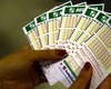 Mega-Sena acumula e prêmio principal vai para R$ 20 milhões