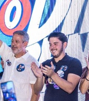 Ceci de Atalaia destaca trabalho de Arthur Lira durante inauguração de comitê