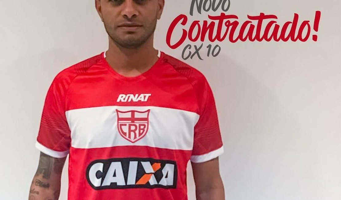 CRB confirma contratação do meia alagoano Cleiton Xavier, ex-Vitória