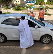 Veículos são abençoados durante ação no Dia do Motorista