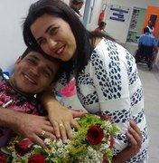 Casal celebra noivado dentro de hospital em Arapiraca