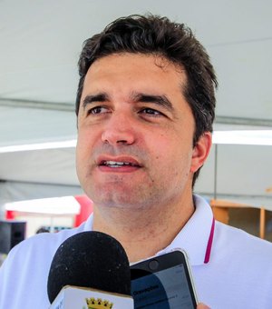 Rui Palmeira diz que atitude dos servidores 'desrespeita a autonomia do Poder Legislativo'