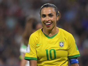 Marta faz 35. Confira curiosidades sobre a Rainha do Futebol