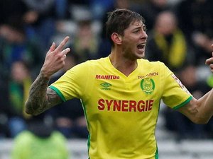 Buscas por avião que levava jogador Emiliano Sala são encerradas