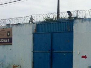 Custodiados fazem princípio de rebelião em Maceió