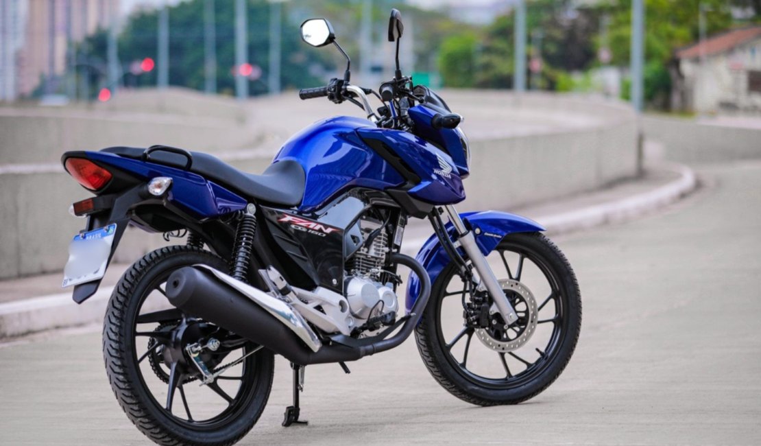 Moto é furtada em estacionamento no bairro Santa Edwiges, em Arapiraca