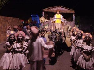 [Vídeo] Desfile de carroças chega a vigésima edição em Limoeiro de Anadia