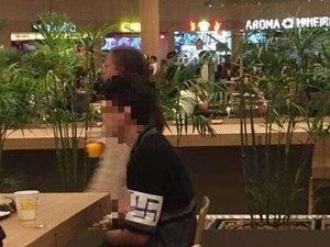 Jovem usa suástica em shopping de Curitiba