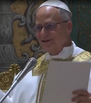 Papa Leão XIV celebra primeira missa na Capela Sistina