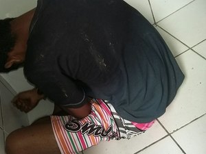 Populares alertam e PM apreende menor com 180g de maconha, dinheiro do tráfico e faca
