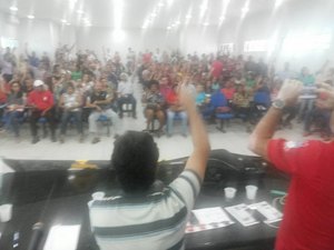 Técnicos da Ufal paralisam as atividades e deflagram greve por tempo indeterminado
