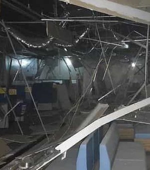 Bandidos invadem TRE e banco no Piauí e explodem caixas eletrônicos