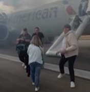 Avião é evacuado após falha no trem de pouso e princípio de incêndio nos EUA