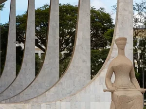 STF retoma julgamento sobre benefício a vítimas de violência doméstica