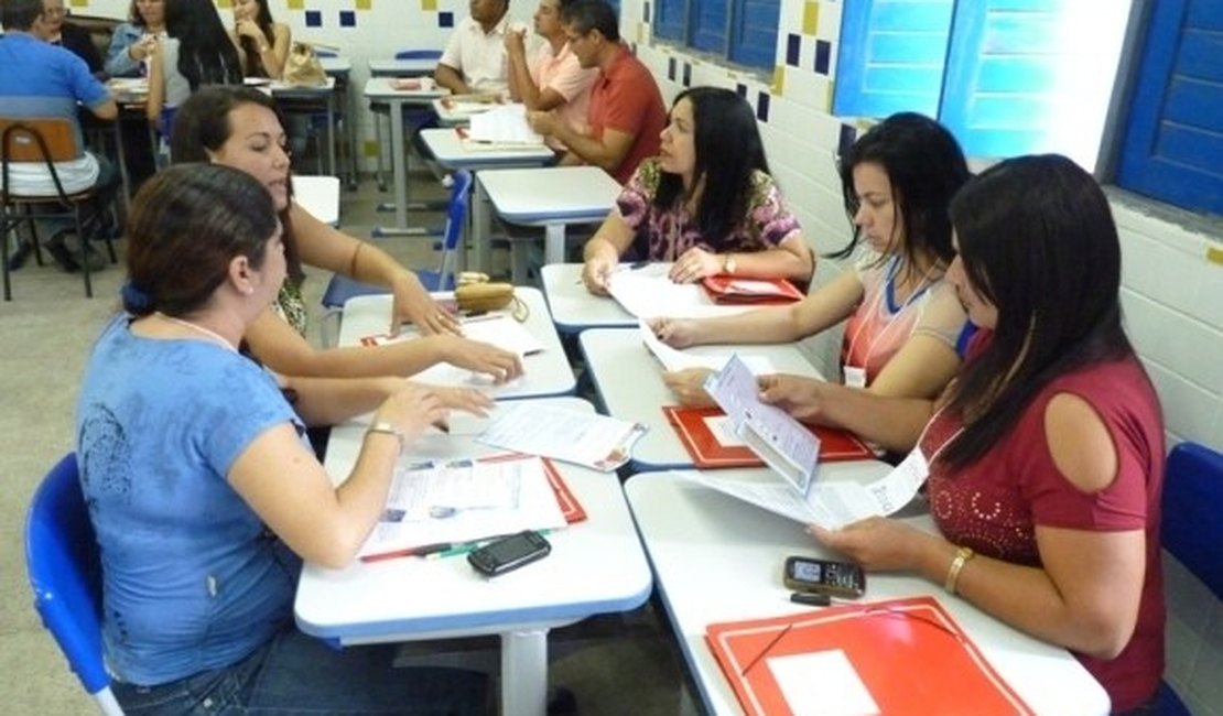 Pré-Uneal inicia capacitação para professores em Arapiraca