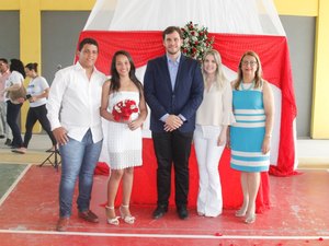 Prefeitura realiza Casamento Comunitário durante o Viva Marechal