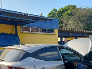 PRF prende homem em Palmeira dos Índios por receptação de veículo roubado