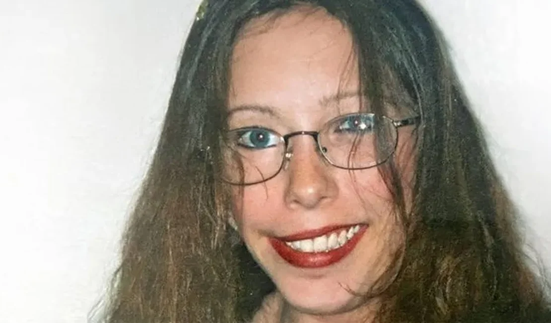 Mulher britânica morre e corpo é encontrado só três anos depois em apartamento